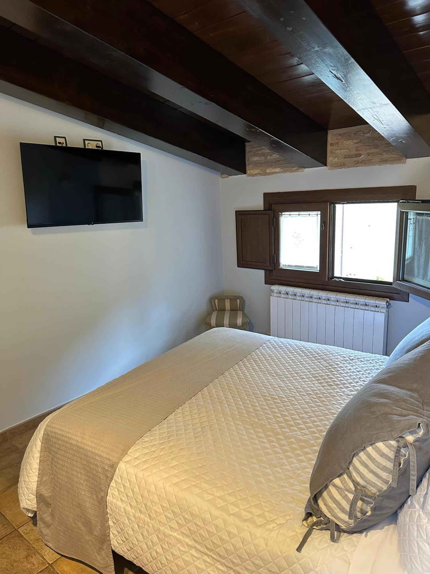 Aitetxe Laguardia Guest House Bagian luar foto